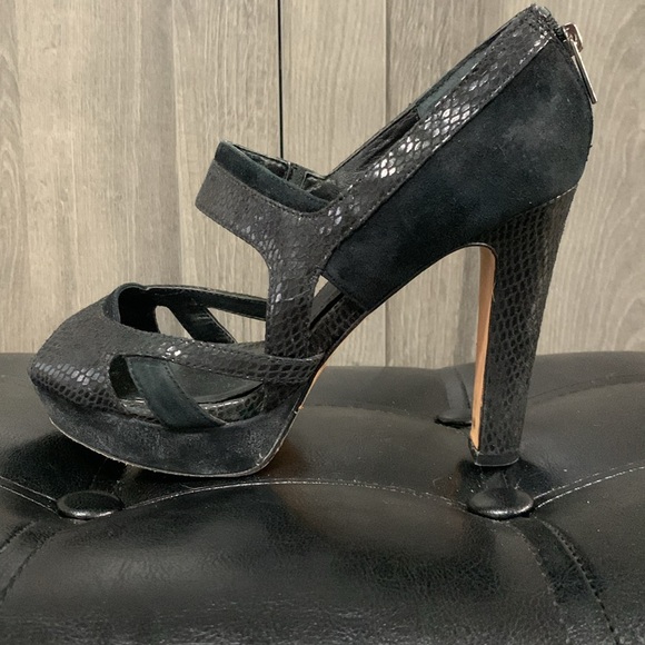 White House Black Market Black Faux Snake Skin Chunky Heel Open Toe Shoes 6.5M - Picture 6 of 12